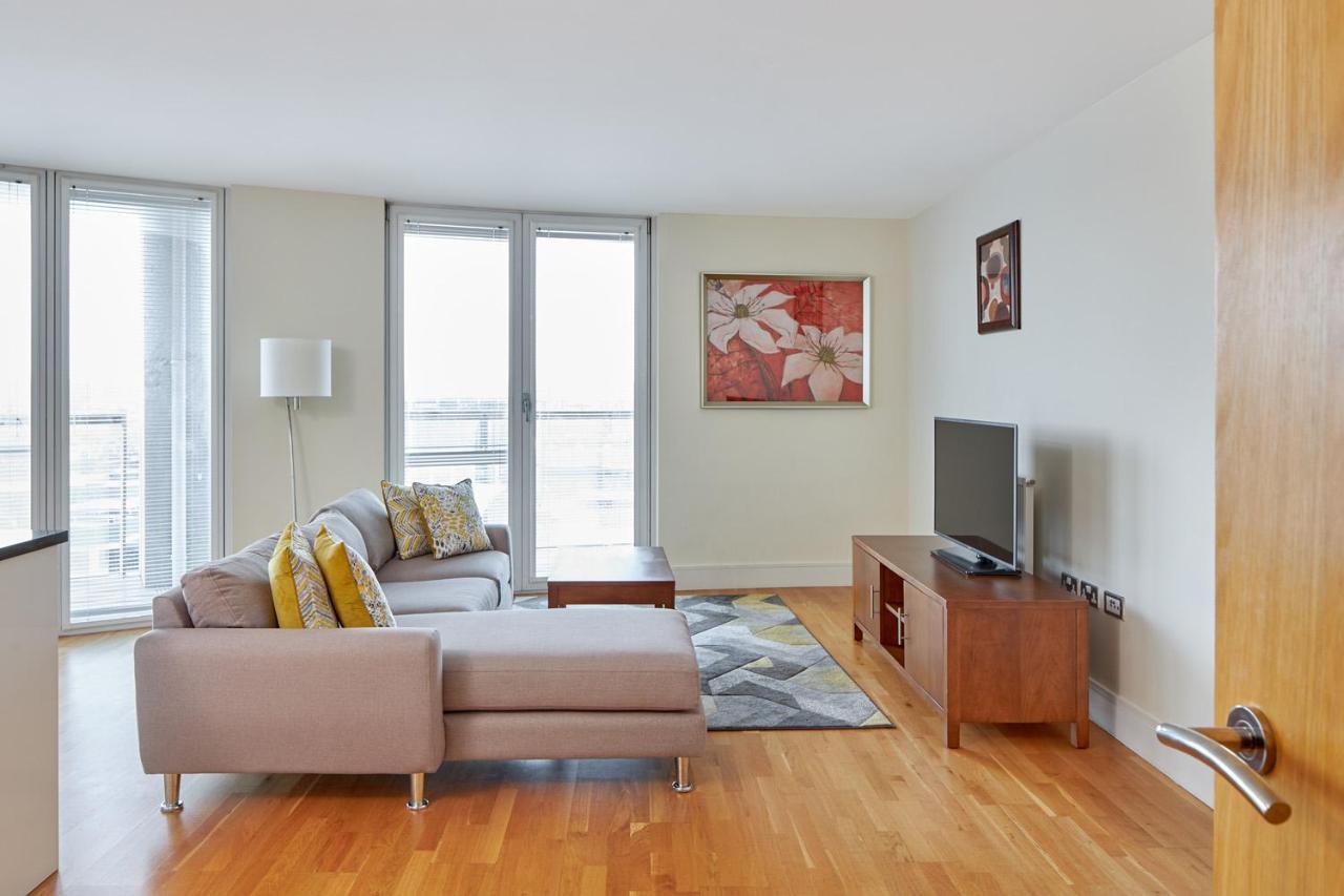 Saco Canary Wharf - Trinity Tower 런던 외부 사진