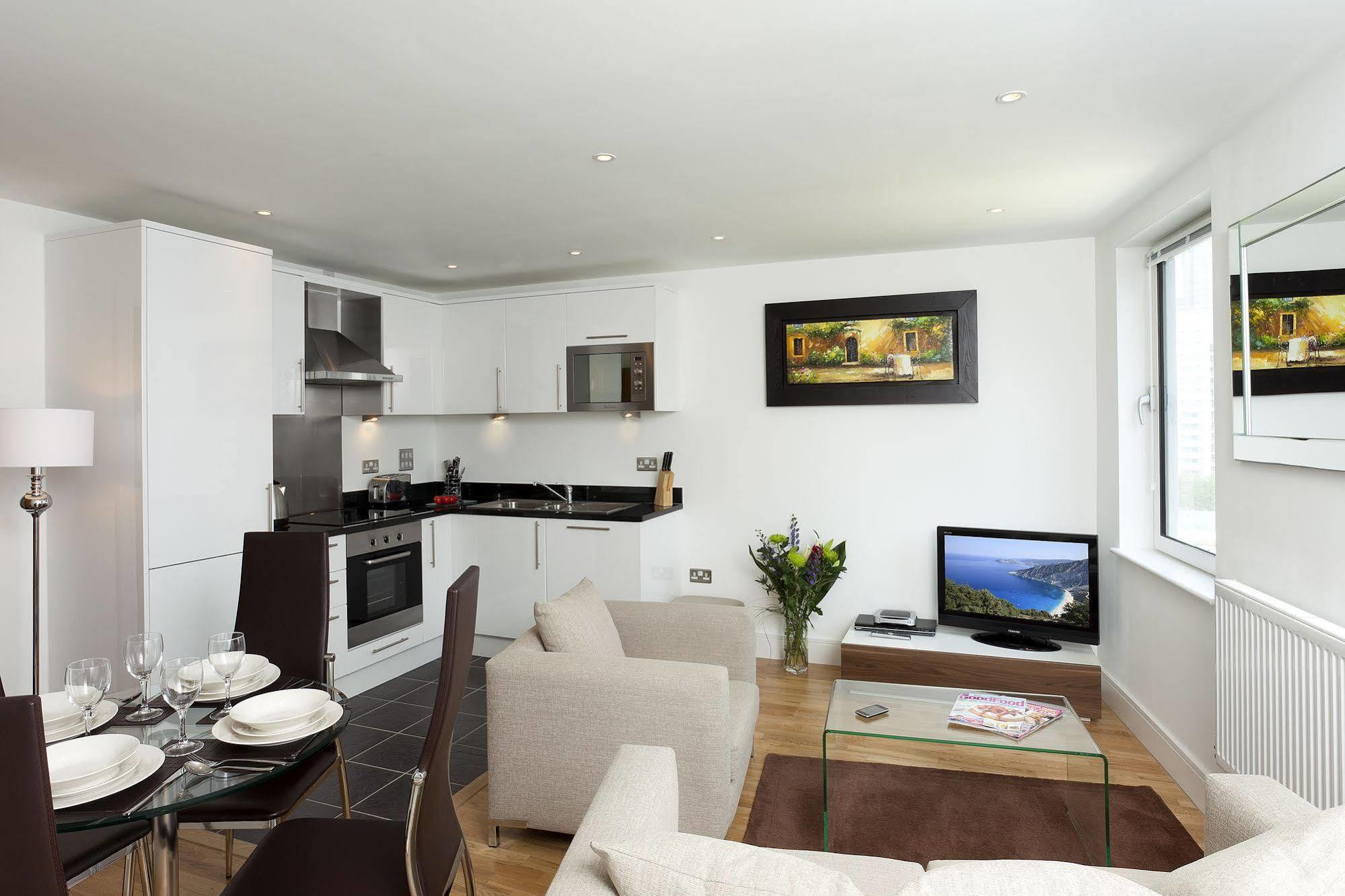 Saco Canary Wharf - Trinity Tower 런던 외부 사진