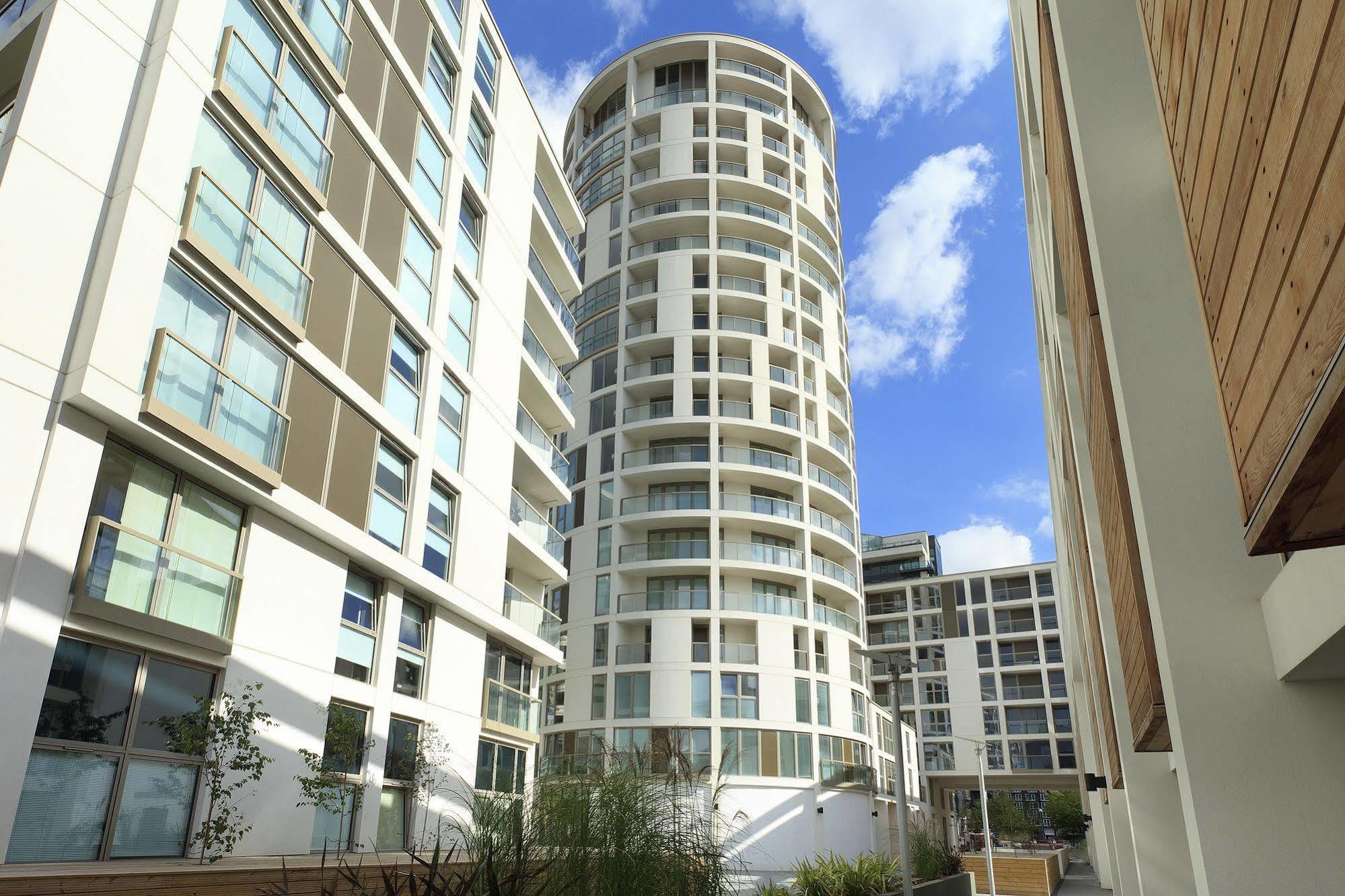 Saco Canary Wharf - Trinity Tower 런던 외부 사진